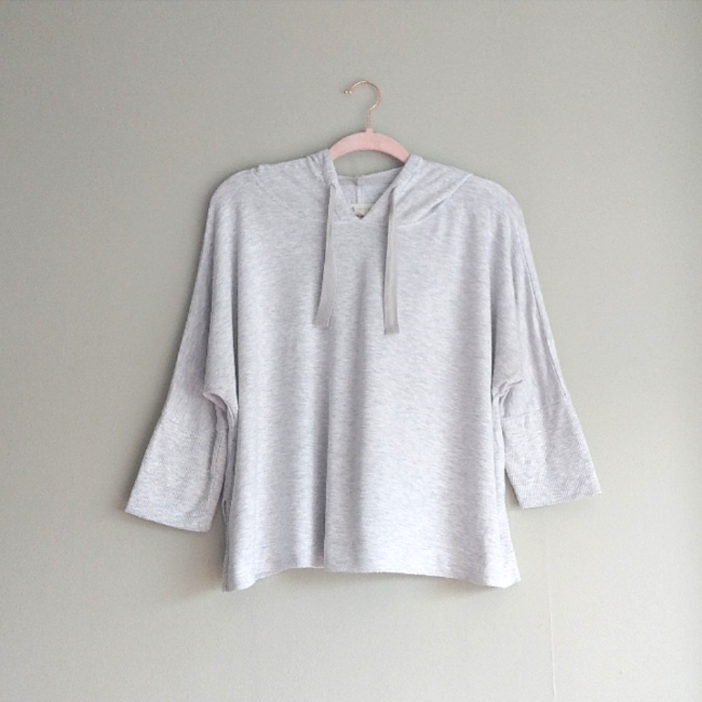 Lou & Grey Cropped Hoodie Top